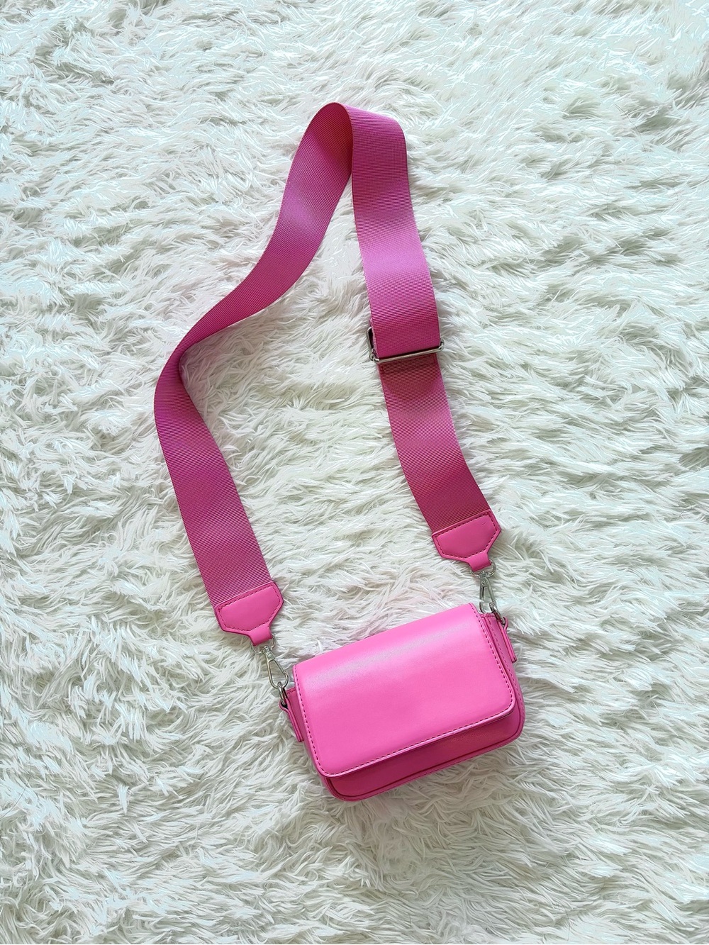🤍 Pink Women's Crossbody Bag - Casual